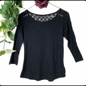 EXPRESS Black Lace 3/4 Sleeve Scoop Neck Top Size: X-Small